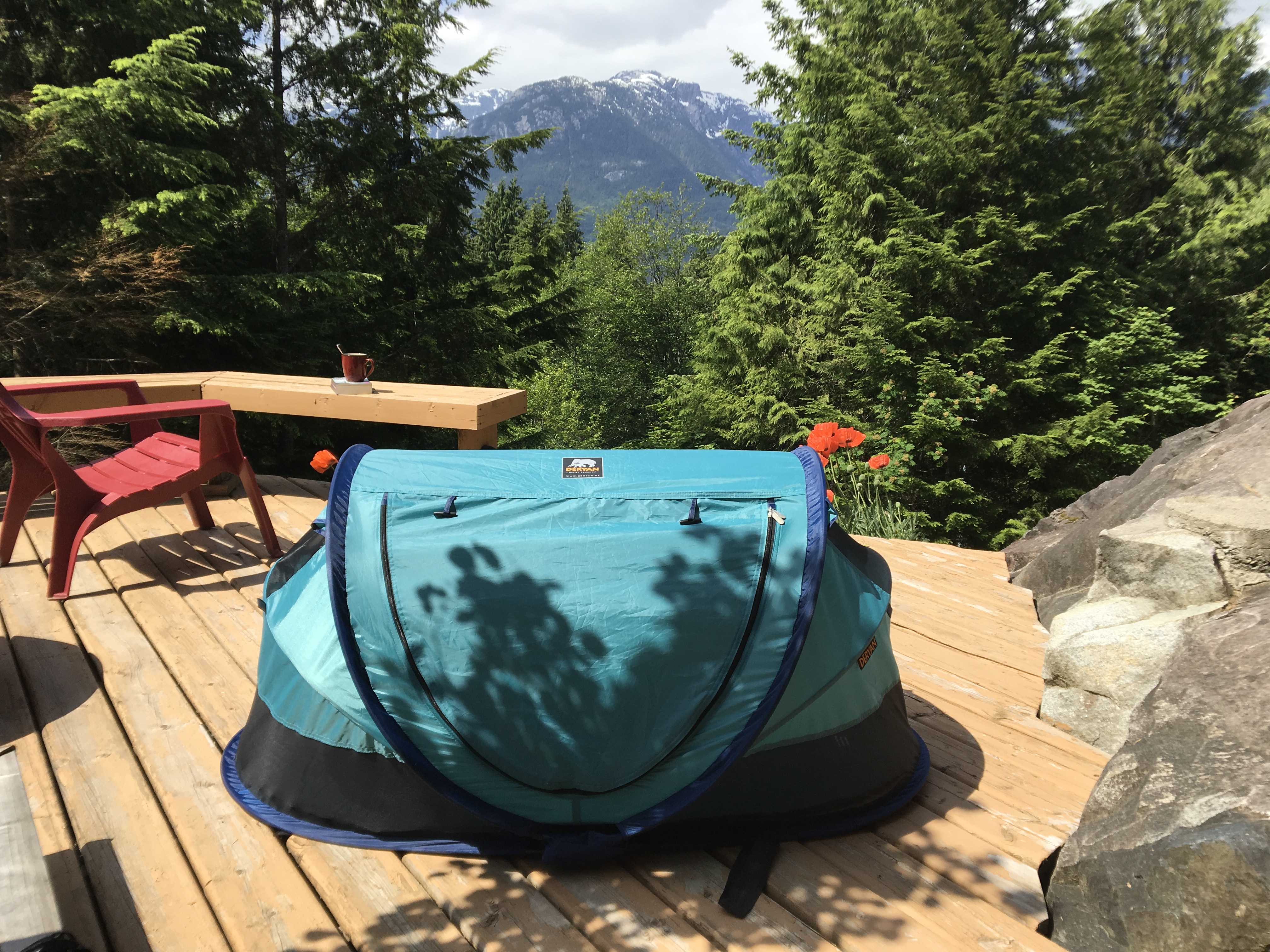 Urlaub mit Baby mit Reisebett
